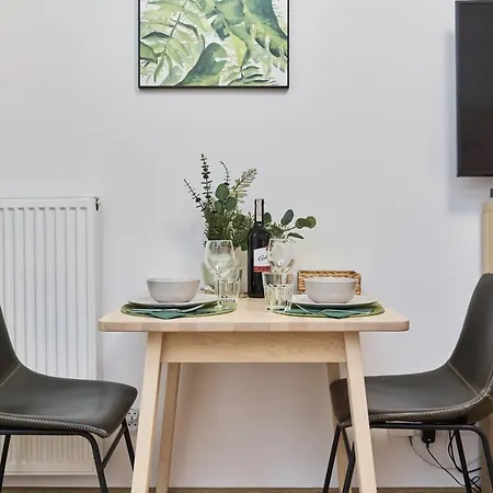 Riverside Na Grobli By Renters Apartmán Vratislav