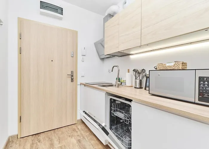 Riverside Na Grobli By Renters Vratislav