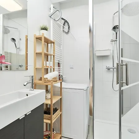 Apartment Riverside Na Grobli By Renters